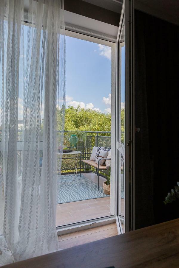 Apartamenty Flat White Obywatelska 47Ab Зелёна-Гура Экстерьер фото
